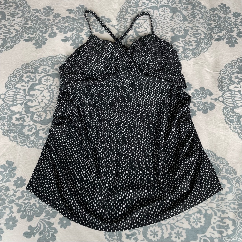 Liz Lange Maternity Tankini Top Size L